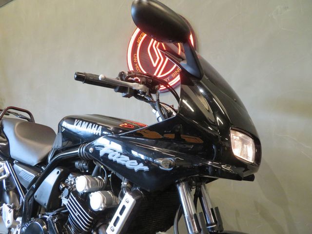yamaha - fzs-600-fazer