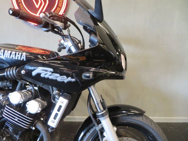 yamaha - fzs-600-fazer