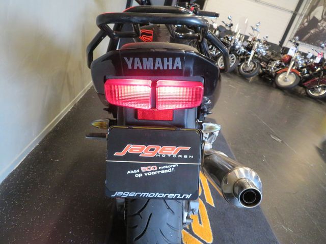 yamaha - fzs-600-fazer