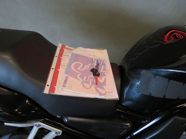 yamaha - fzs-600-fazer