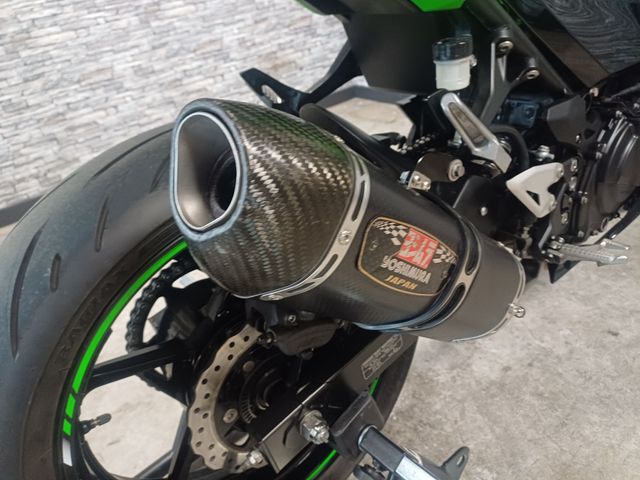 kawasaki - ninja-400-krt-edition