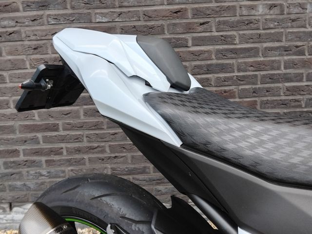 kawasaki - z-800-abs