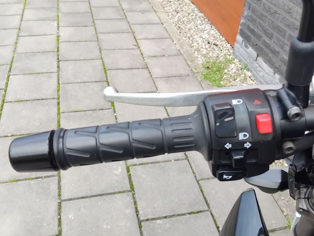 kawasaki - z-800-abs