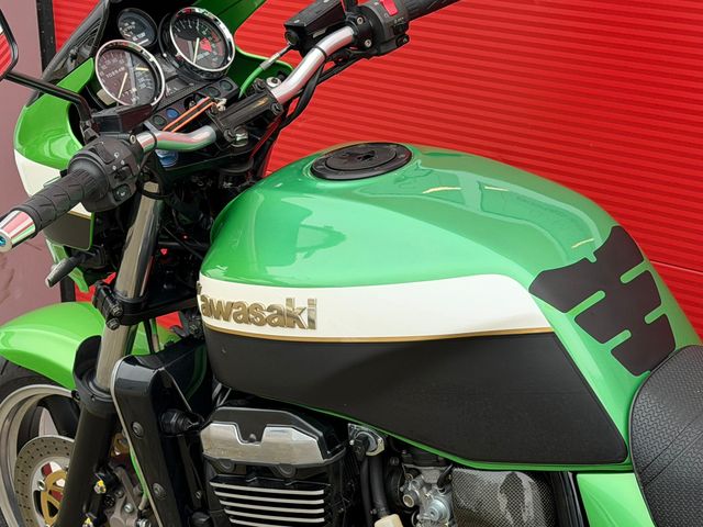 kawasaki - zrx-1100