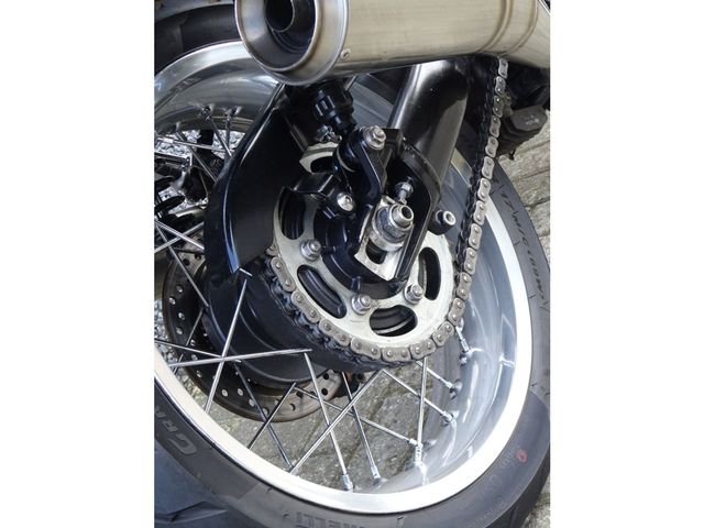 triumph - thruxton-1200