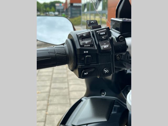 yamaha - fjr-1300