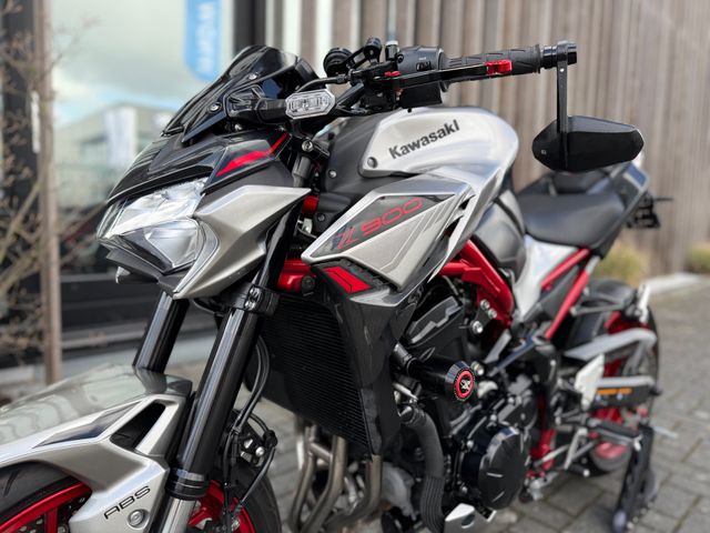kawasaki - z900
