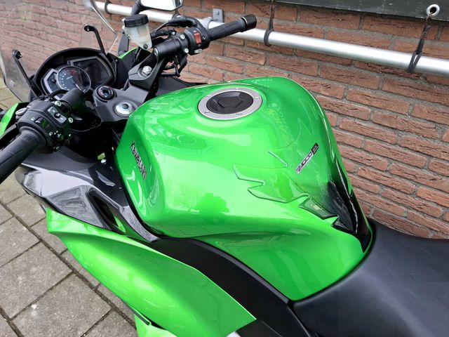 kawasaki - z-1000-sx