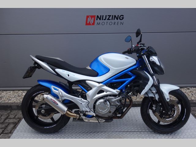 suzuki - gladius