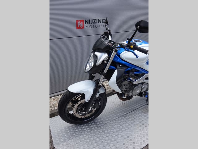 suzuki - gladius