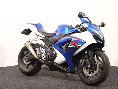 SUZUKI GSX-R 1000 – foto 2