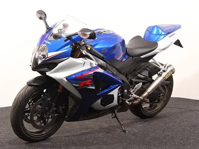 SUZUKI GSX-R 1000 – foto 3