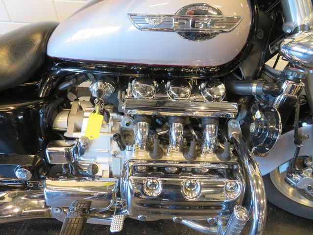 honda - f6-c--gl-1500-valkyrie