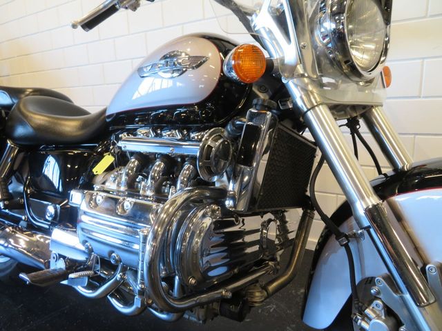 honda - f6-c--gl-1500-valkyrie