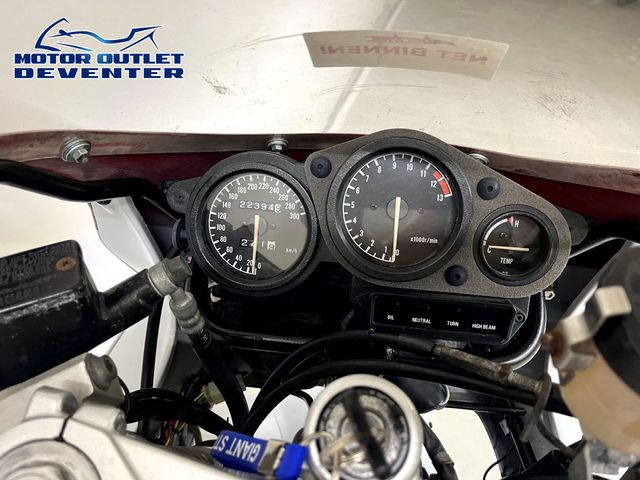 yamaha - fzr-1000