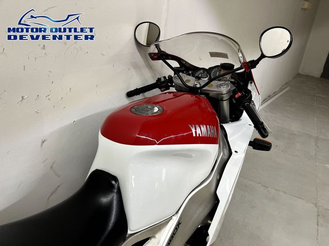 yamaha - fzr-1000