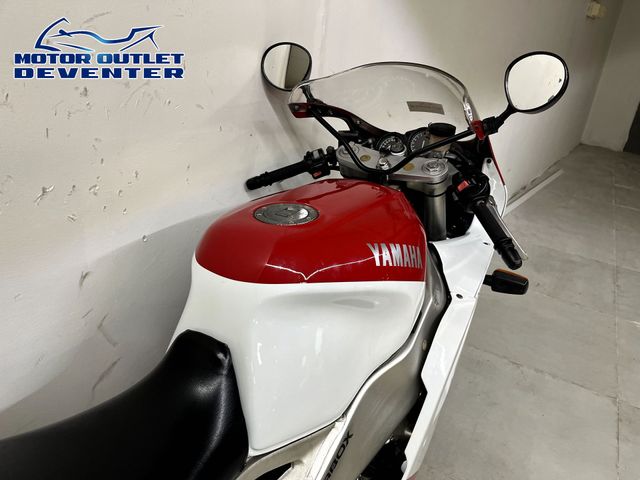 yamaha - fzr-1000
