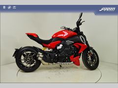 DUCATI DIAVEL V4