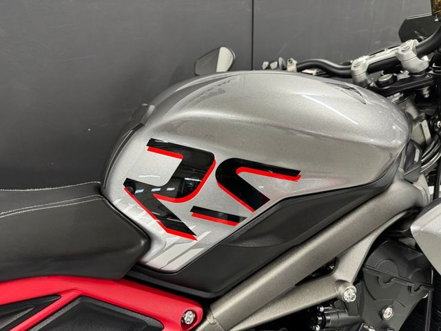 triumph - street-triple-rs