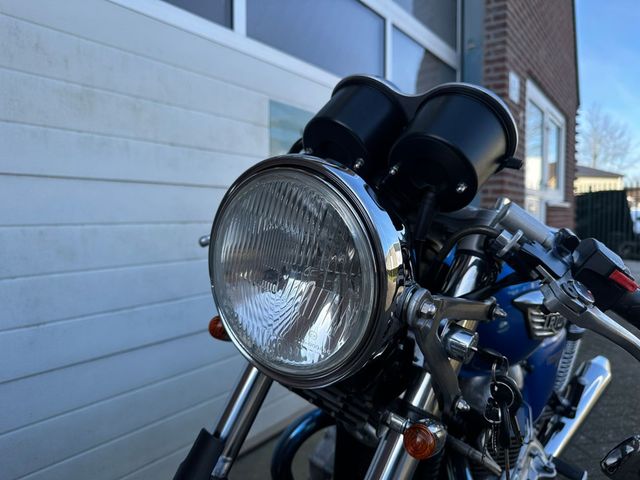 triumph - thruxton-900