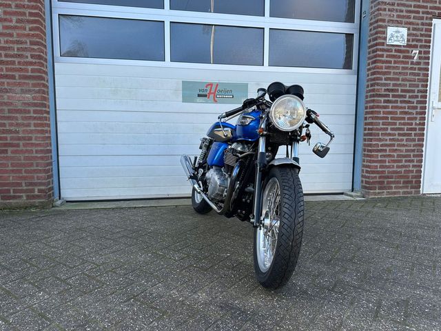 triumph - thruxton-900