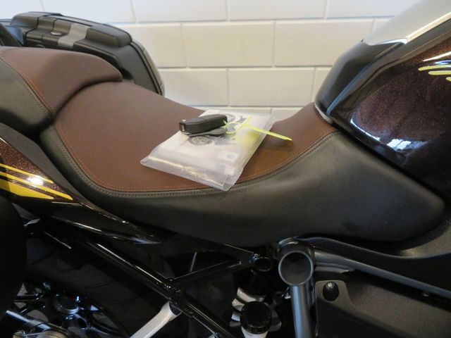 bmw - r-1250-rs