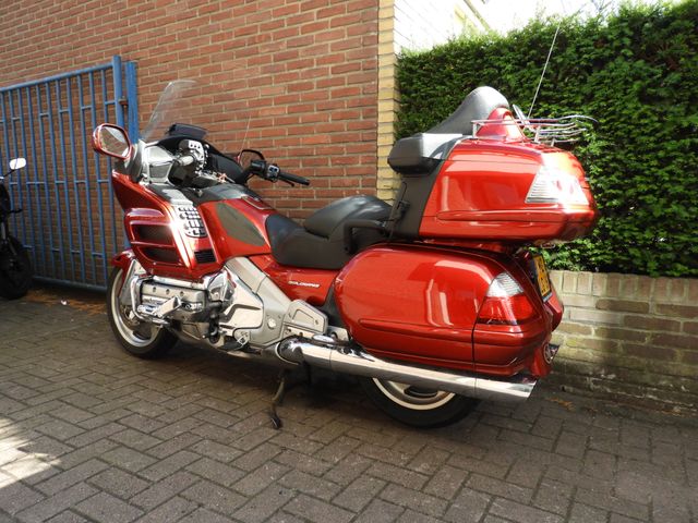 honda - gl-1800-goldwing-abs
