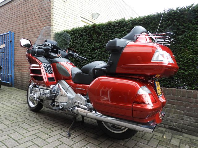 honda - gl-1800-goldwing-abs