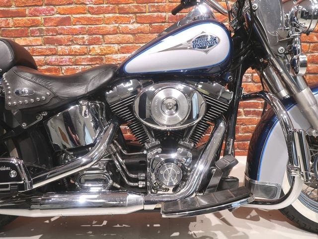 harley-davidson - heritage-softail-classic-flstc