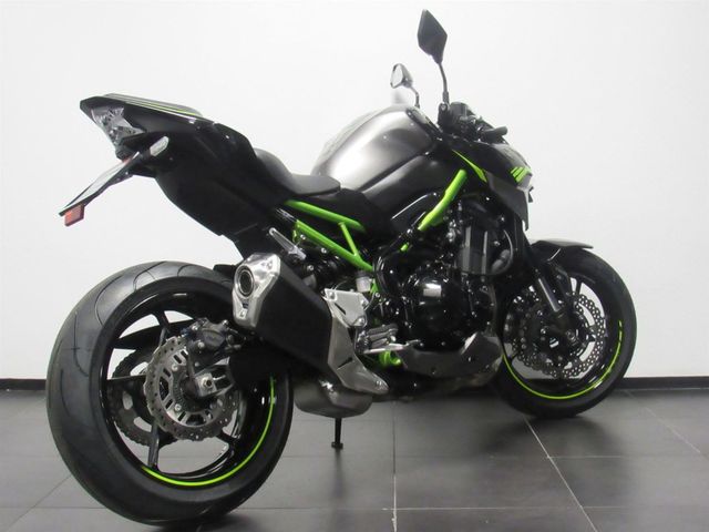 kawasaki - z900