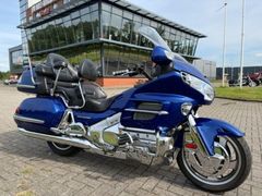 Honda GL1800 DE Luxe Gold Wing 2002 occasion – foto 1 van 7