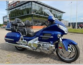 Honda GL 1800 Goldwing Touring Deluxe 2002 occasion