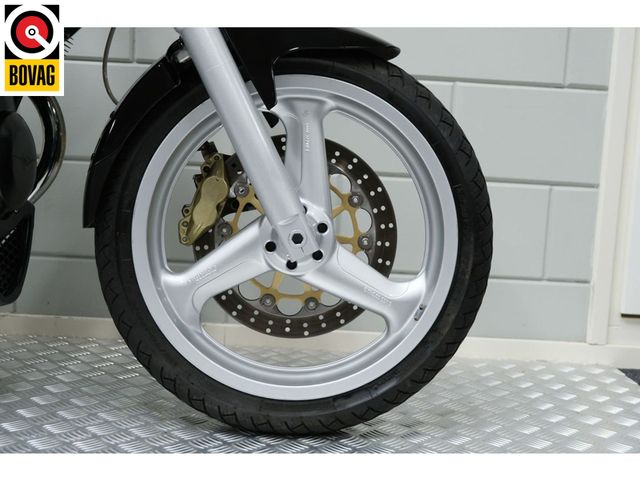 moto-guzzi - breva-750