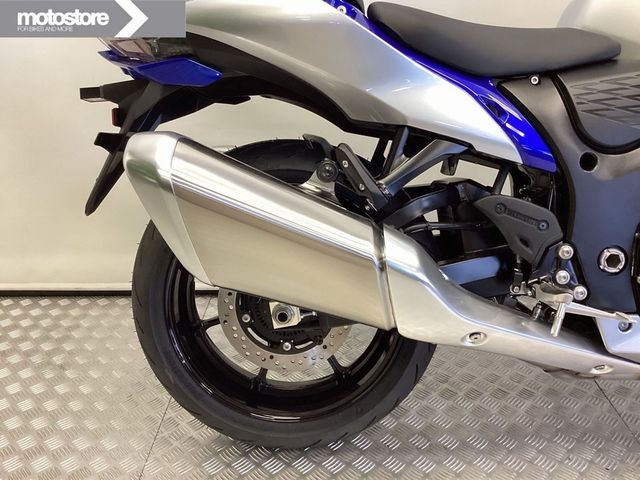 suzuki - gsx-r-1300-hayabusa