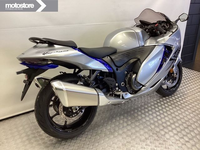 suzuki - gsx-r-1300-hayabusa