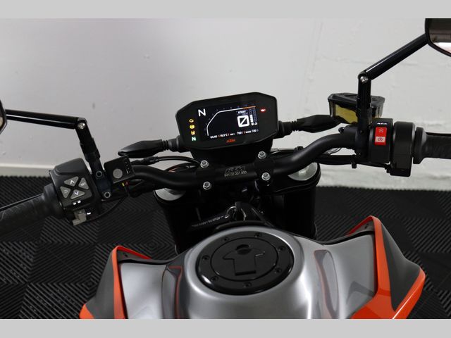 ktm - 790-duke