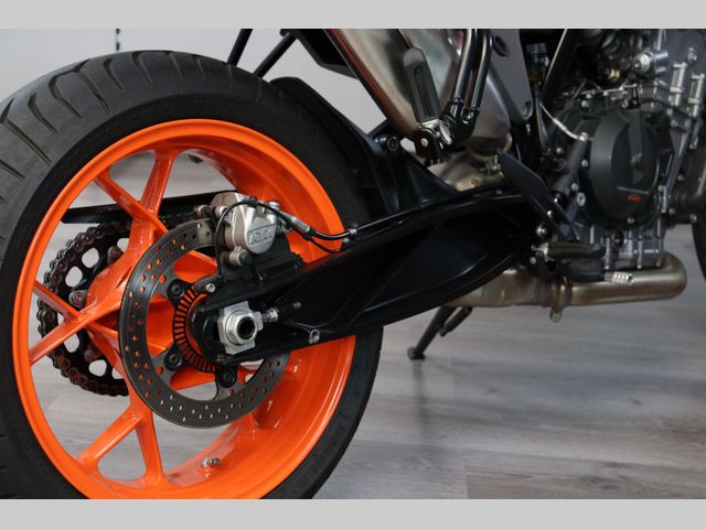 ktm - 790-duke