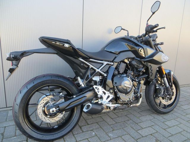 suzuki - gsx-8s