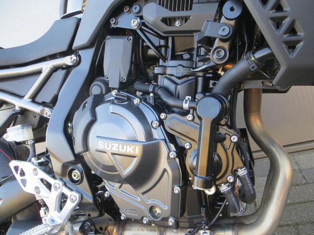 suzuki - gsx-8s