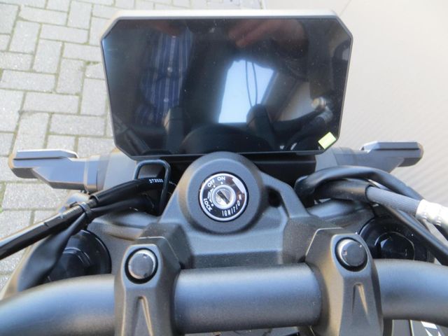 suzuki - gsx-8s