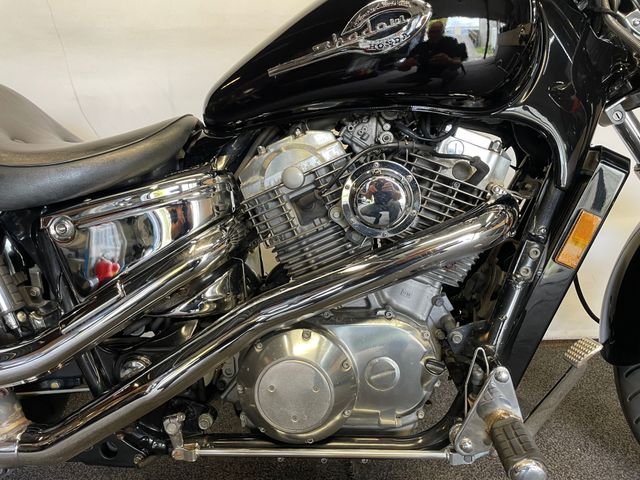 honda - vt-1100-c-shadow