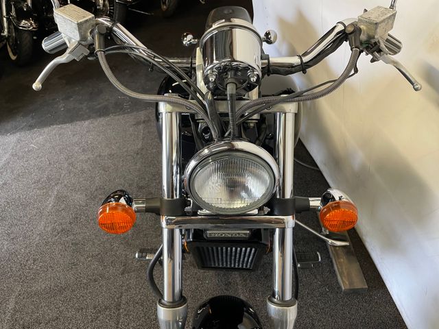 honda - vt-1100-c-shadow