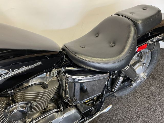 honda - vt-1100-c-shadow