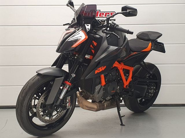 ktm - 1290-super-duke-r