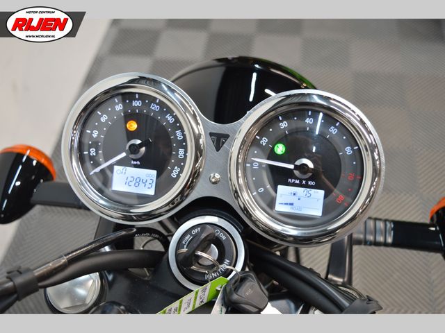 triumph - bonneville-t-120-black