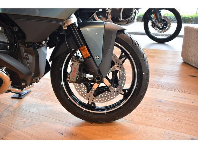 bmw - r-1300-rt