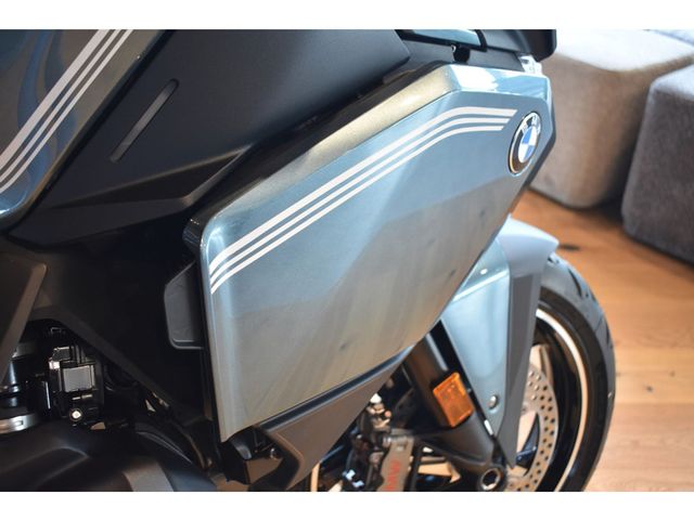 bmw - r-1300-rt