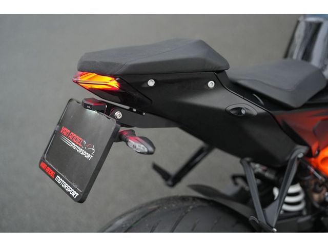 ktm - 1290-super-duke-r