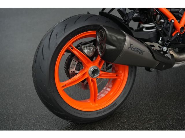 ktm - 1290-super-duke-r