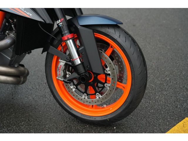 ktm - 1290-super-duke-r